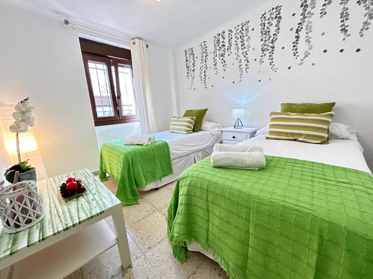 Cozy Town House With Terrace And Free Wifi Villa รอนดา ภายนอก รูปภาพ